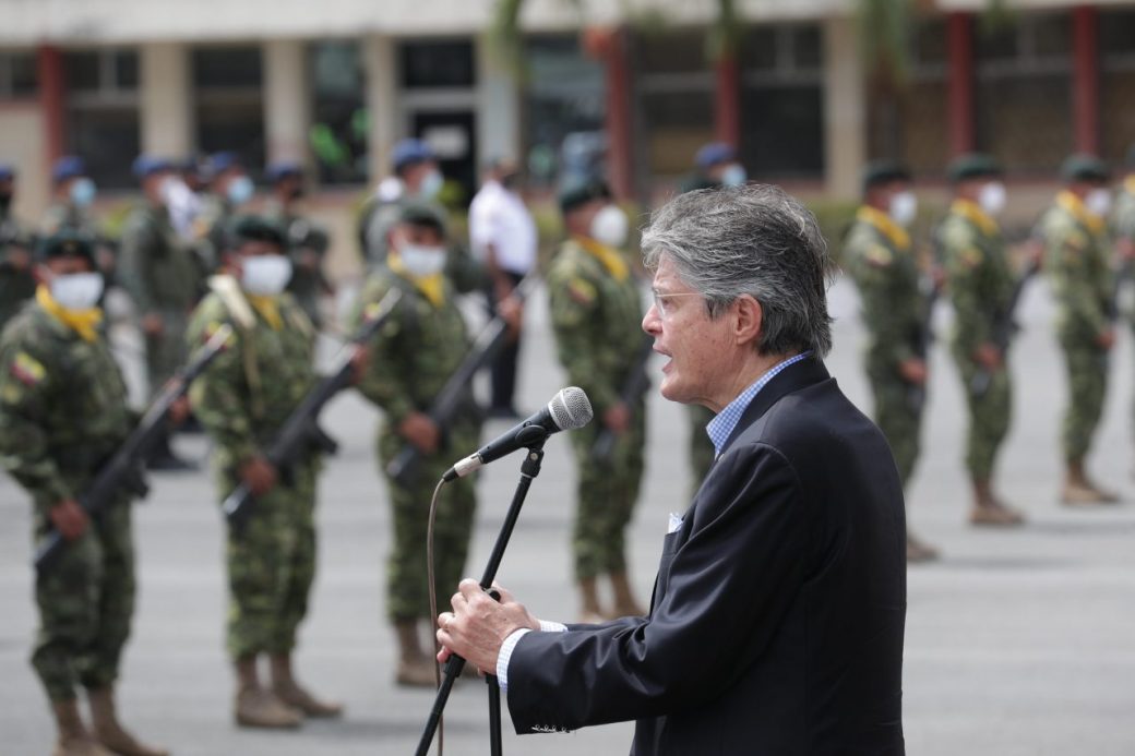 El presidente Guillermo Lasso participó de un acto de condecoración