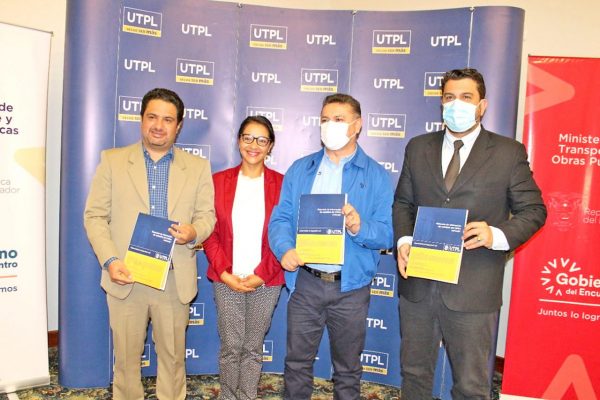 UTPL presenta información sobre indicadores de tránsito