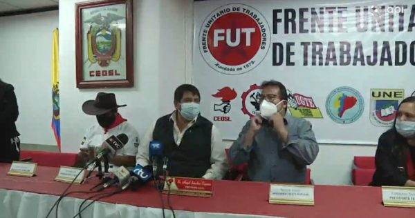 La dirigencia sindical e indígena habla en rueda de prensa sobre las manifestaciones.