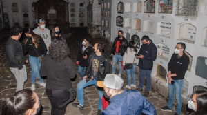 Historias de fantasmas y robos se cuentan en dos cementerios de Quito