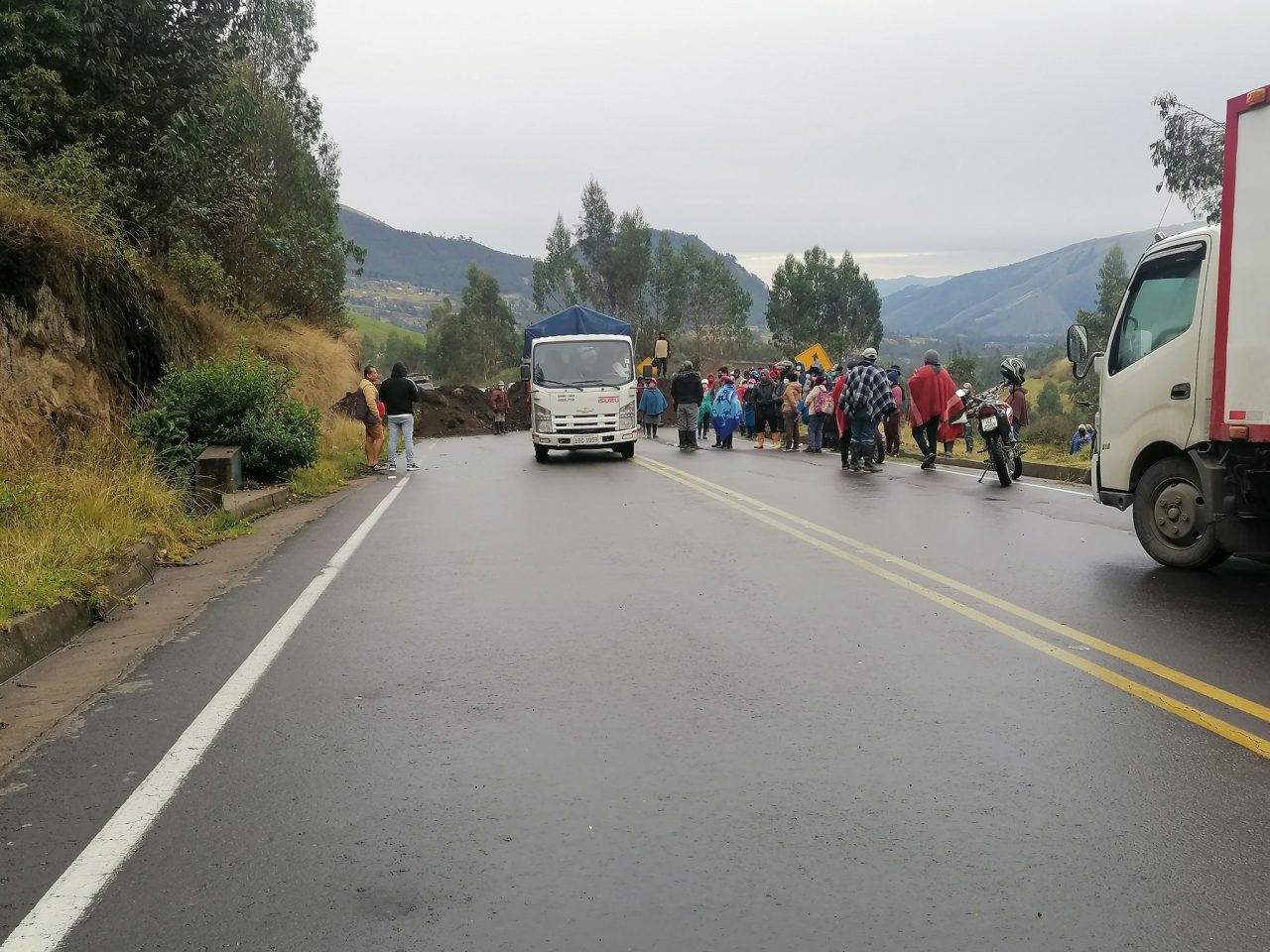 Dos vías de ingreso a Quito desde el norte están cerradas