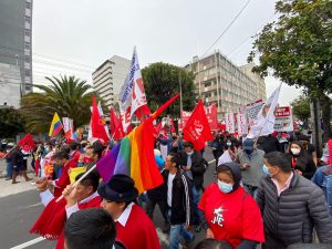 Marcha contra el Gobierno recorre el centro de Quito