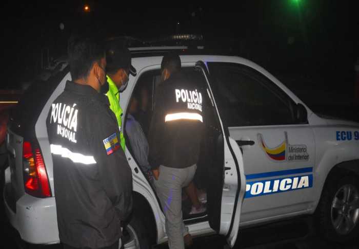 Menor de edad en un night club