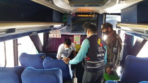 Así puedes denunciar cobro excesivo de pasajes en el transporte público
