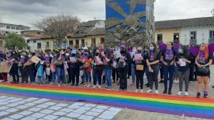 Marcha en Loja en contra de la violencia a la mujer