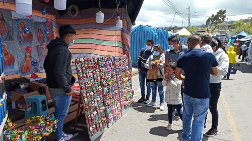 Feriado y ferias dan un respiro  económico a Tungurahua