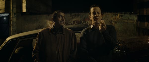 Los actores ecuatorianos Carlos Valencia y Andrés Crespo en una de las escenas de la cinta.