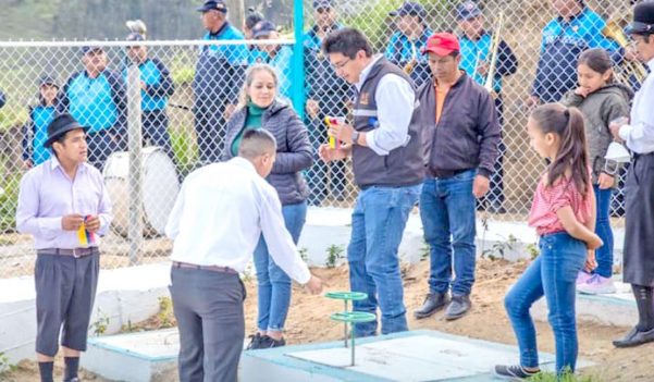 Entregan sistema de alcantarillado sanitario en el barrio Capur