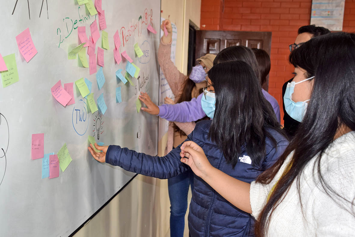 Planificación. En la PUCE-SI se organizan actividades académicas especiales para preparar el retorno diario a las aulas.