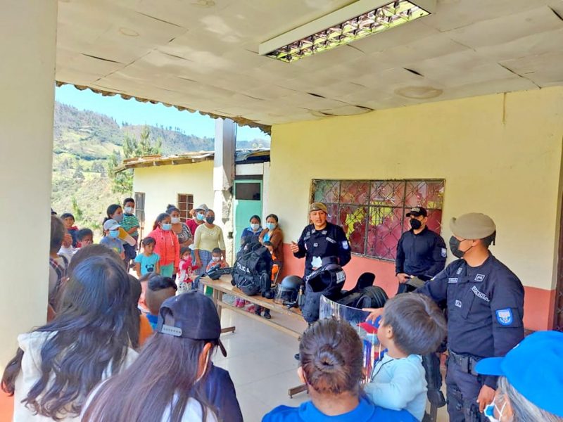 Policía socializa su accionar mediante stand institucional