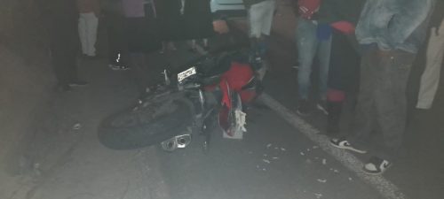 Motociclista muere en la vía Ambato-Guaranda