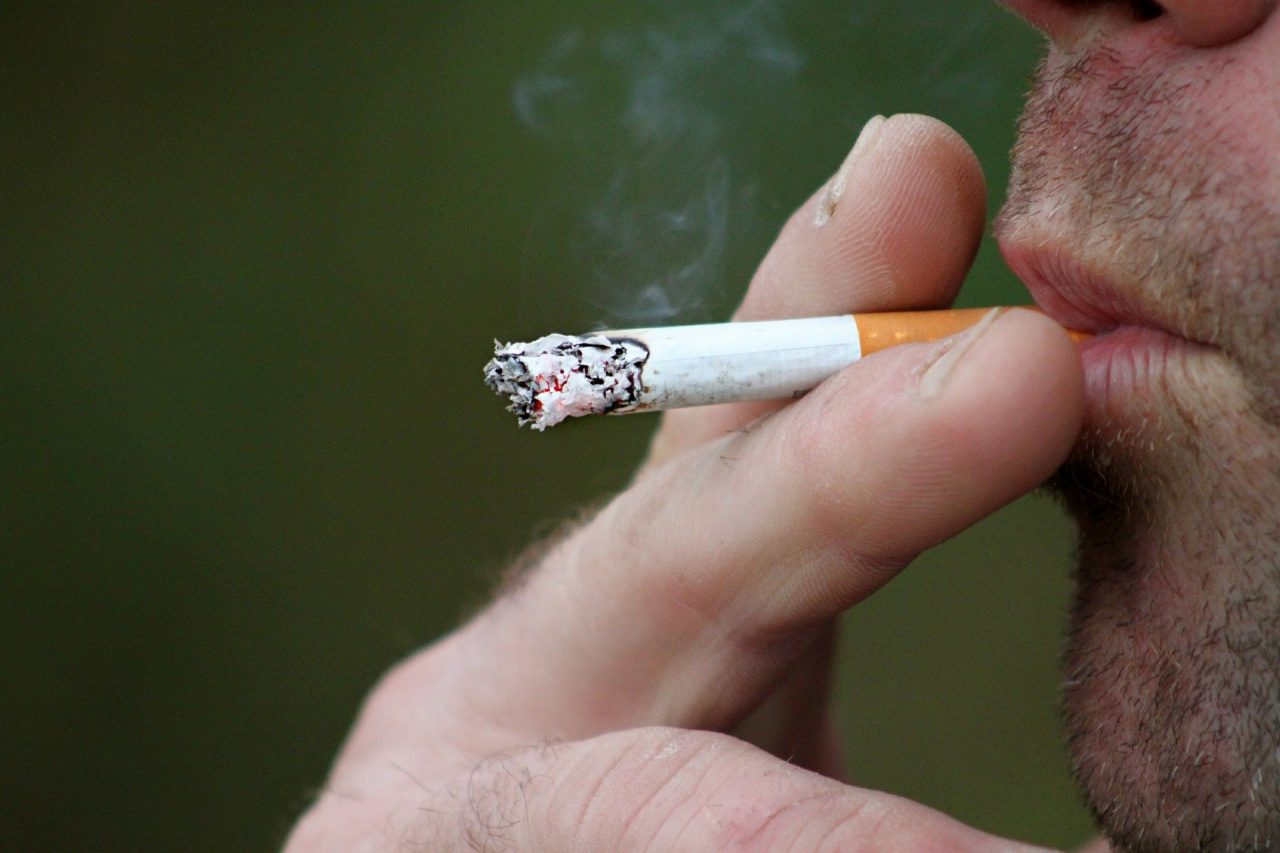 Proyección. Tres de cada cinco jóvenes que prueban el tabaco se volverán adictos a la nicotina al llegar a la edad adulta y la mitad de ellos tendrá una muerte prematura, según la OMS.