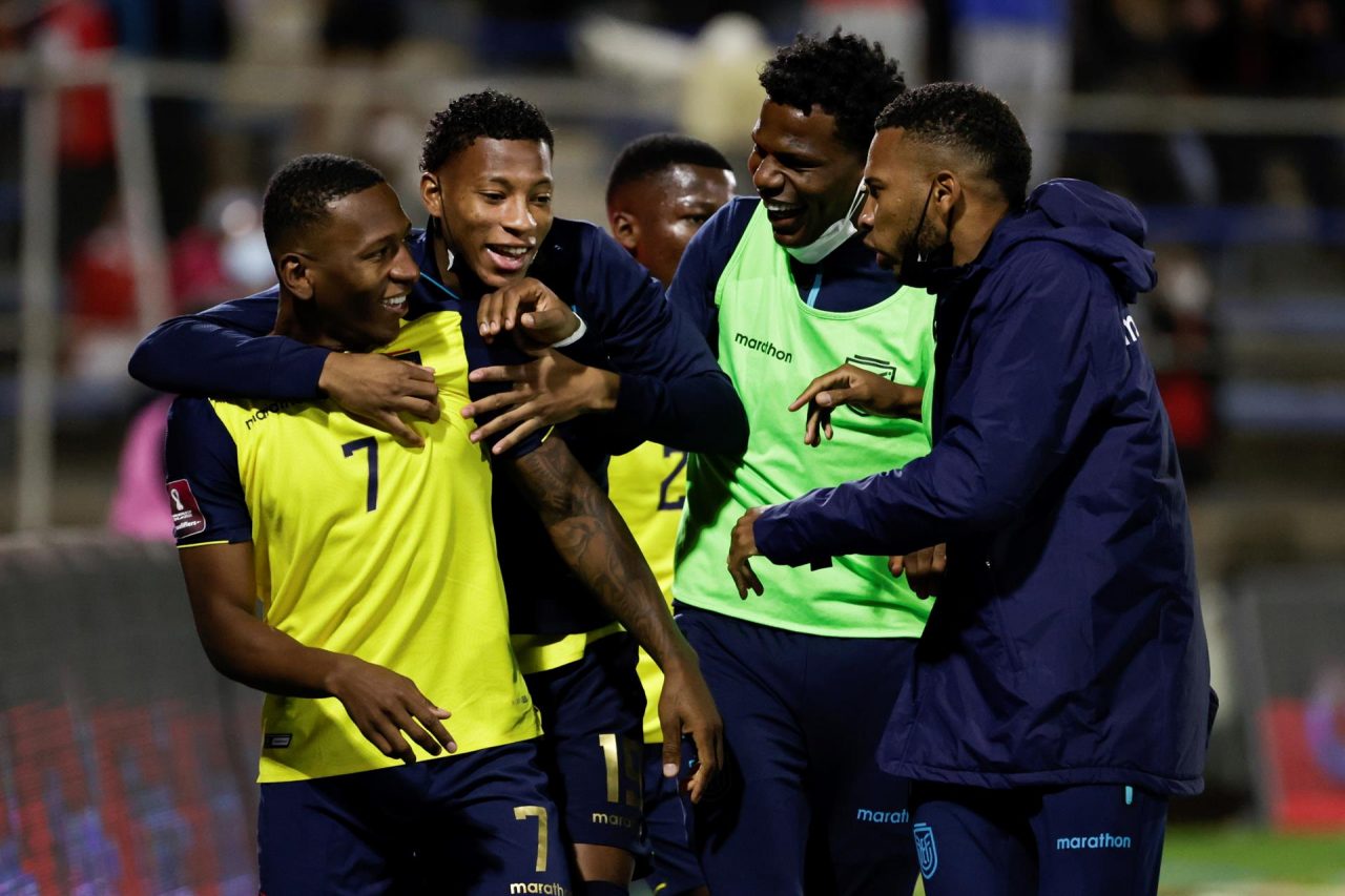 Ecuador gana a Chile en las eliminatorias