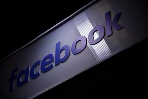 Facebook niega que cree altos niveles de adicción