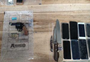Armas, droga y municiones en el CRS Bellavista