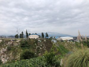 Huachi San Francisco, quebrada atrás de  los burdeles es un foco de contaminación