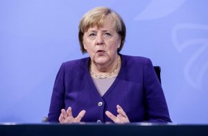 Angela Merkel cierra una época con más claros que oscuros