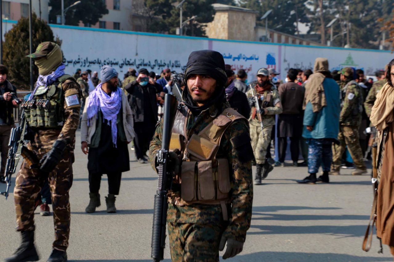 Talibanes ruegan descongelamiento de fondos