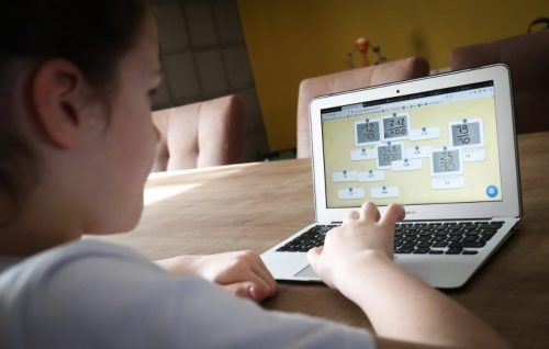 La Senescyt habilita página web para solventar dudas