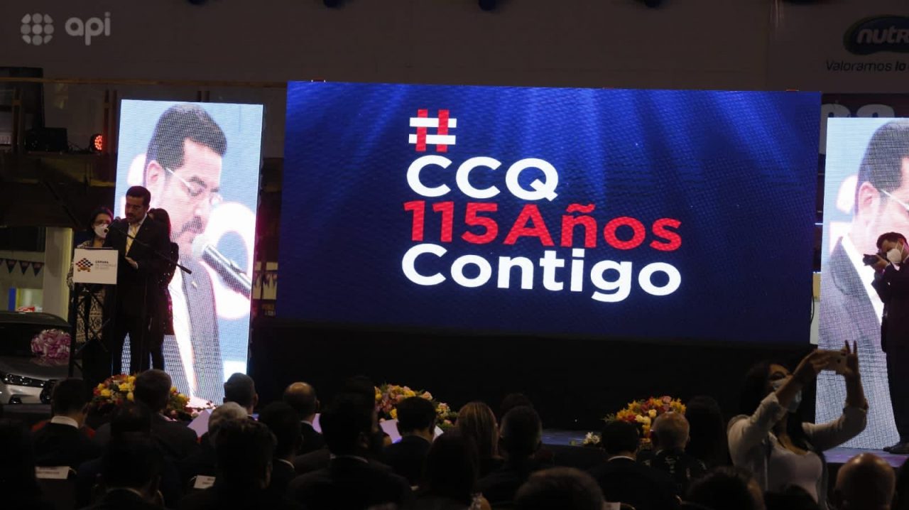 Ceremonia del aniversario de la CCQ.