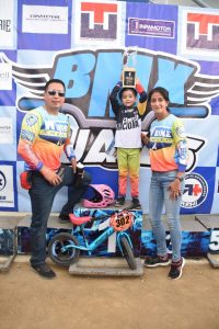 Ambateña gana campeonato nacional de walk bike