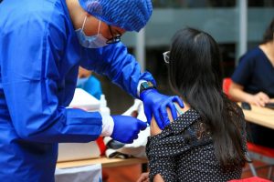 Ecuador entre los países con  mejores tasas de vacunación