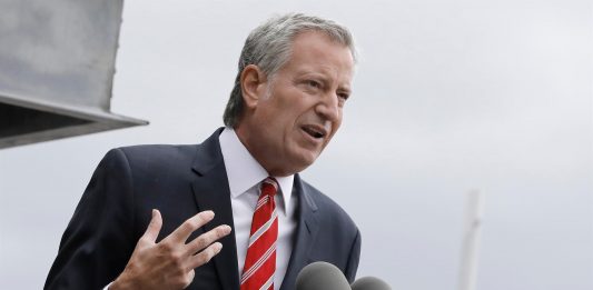 El alcalde neoyorquino dijo que la vacunación es una prioridad