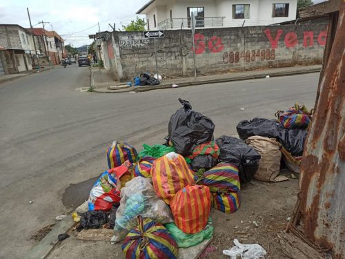 80 toneladas de basura se  recogen en los barrios del sur