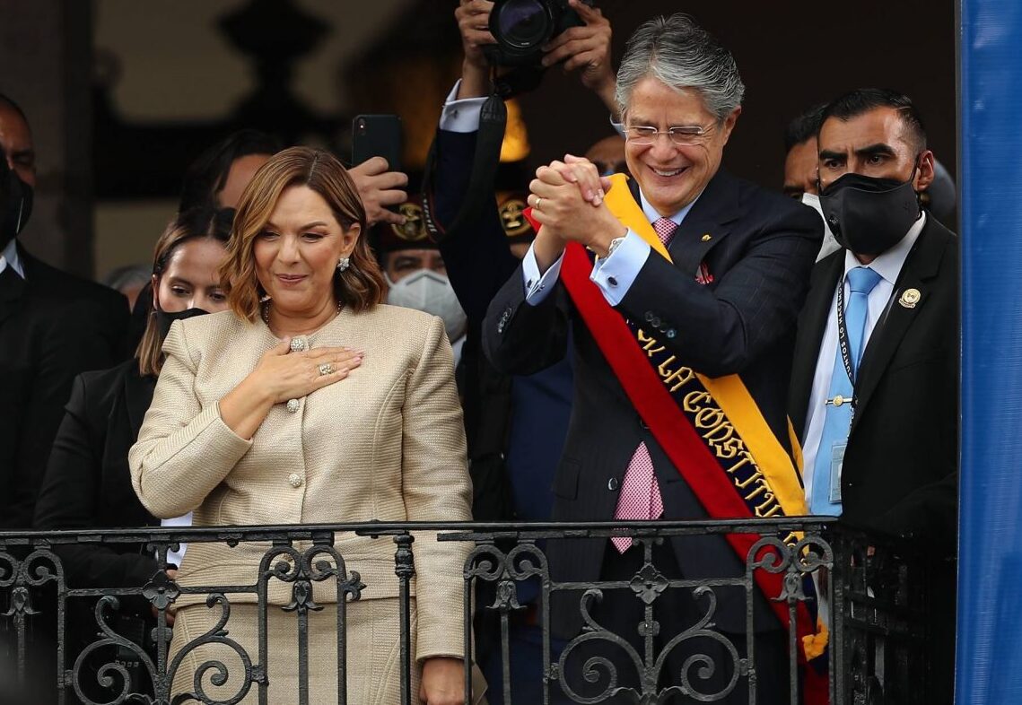 Guillermo Lasso, junto a su esposa, María de Lourdes Alcívar.