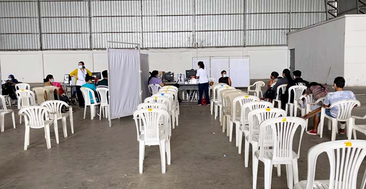 Poco movimiento en el punto de vacunación