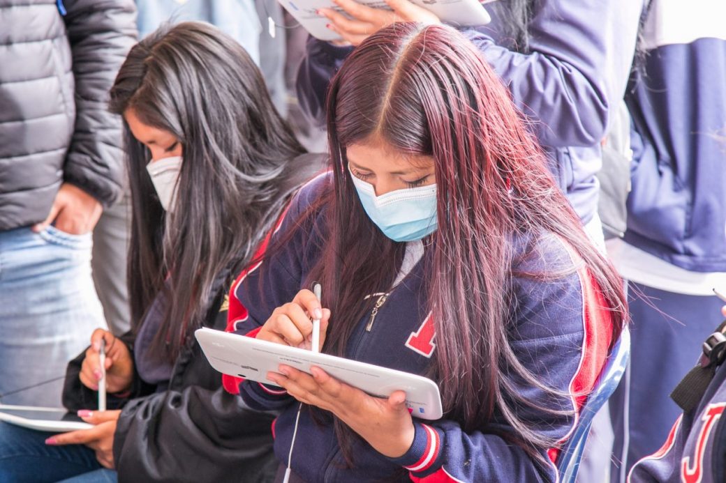 Cerca de dos millones de estudiantes asisten a clases presenciales.