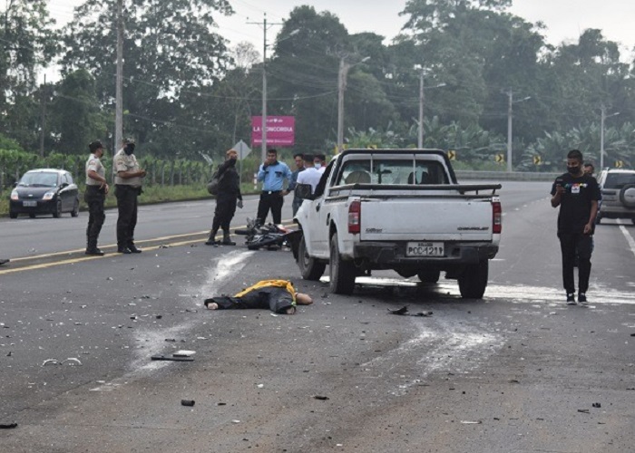 Tragedia. El choque mortal se registró en el sector Iniap de La Concordia.