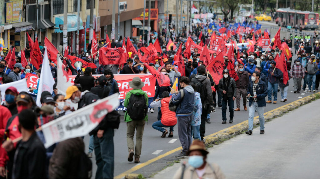 RESPALDO. Manifestación del Frente Popular que apoyó la Conaie en octubre del 2021
