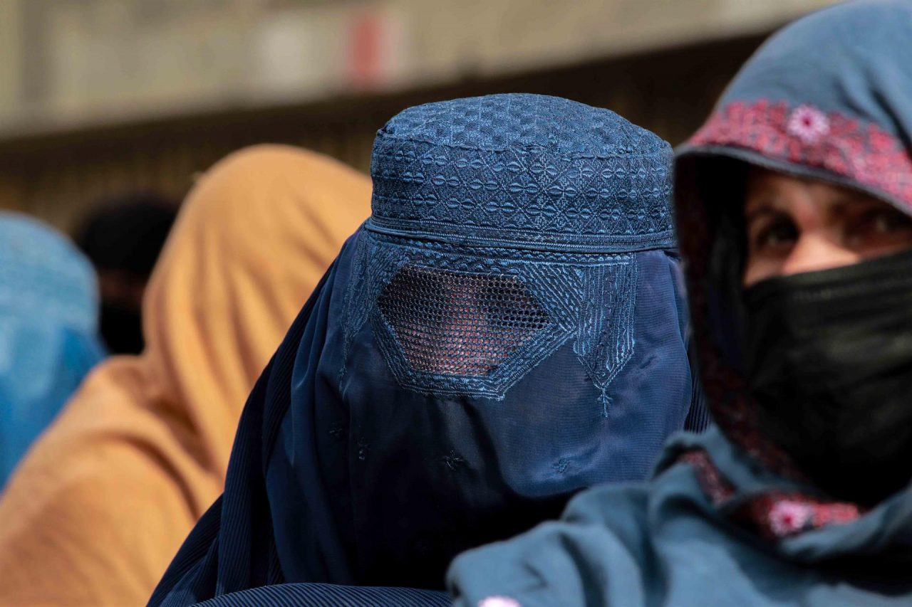 Las mujeres afganas han visto reducidos sus derechos desde agosto pasado cuando los talibanes tomaron el poder en el país euroasiático.