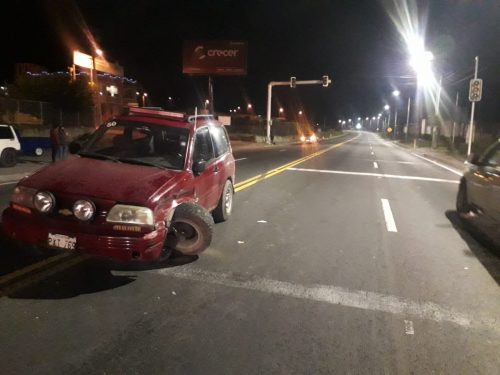 choque carro abandonado