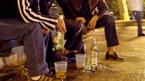 En el cantón también está prohibido el consumo de alcohol en la vía pública.