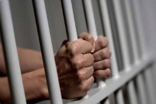 Ambateño sentenciado a siete años de cárcel por ‘coyoterismo’
