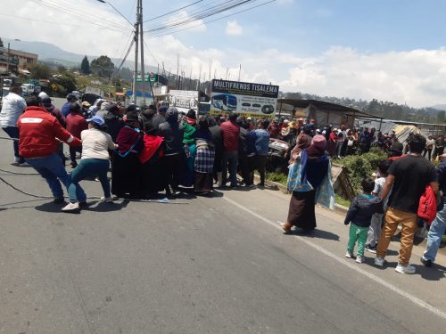 Mujer herida en accidente de tránsito en la vía Ambato-Guaranda
