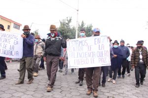 Campesinos y moradores de Quero marchan por la seguridad
