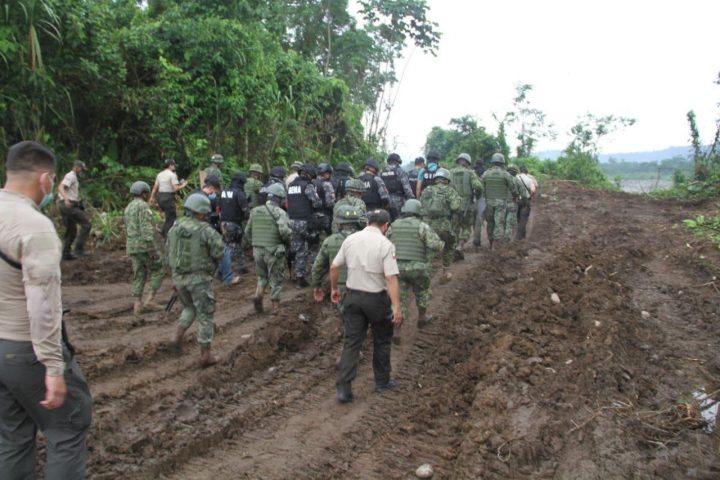 HECHO. En Napo se desarrolló el último mega operativo contra la actividad ilícita