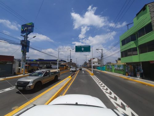 El paso deprimido en el sector de Huachi Chico permite fluidez al tráfico que entra y sale de la ciudad desde el sur.