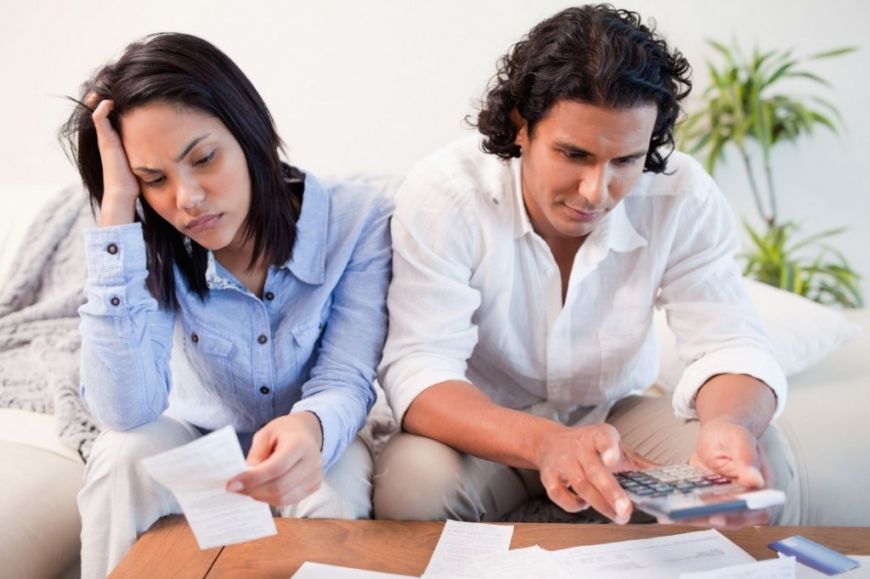 Ordenar el presupuesto familiar puede ayudar a reducir el estrés financiero.