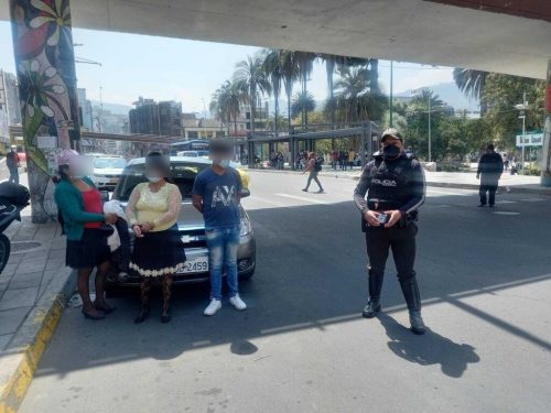 Tres ladrones fueron detenidos en el centro de Ambato.