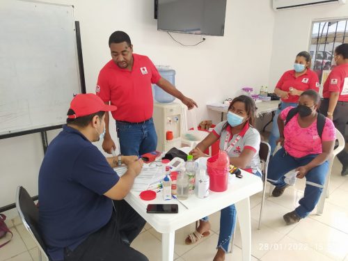 Cruz Roja organiza campaña para donar sangre