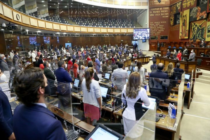 La Asamblea Nacional le cuesta millones al país