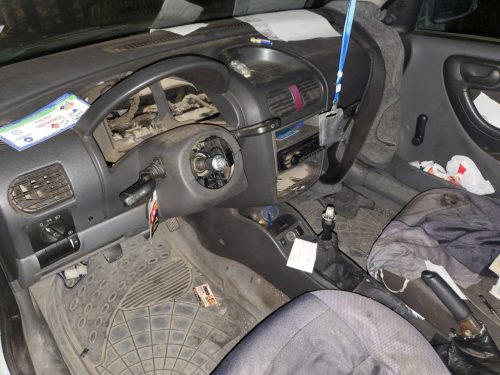 Se roban hasta el volante de un carro en Santa Rosa