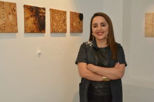 Docente pionera en bioarte presentó su muestra en Quito