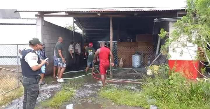 Restaurant en Viche quedó afectado por incendio