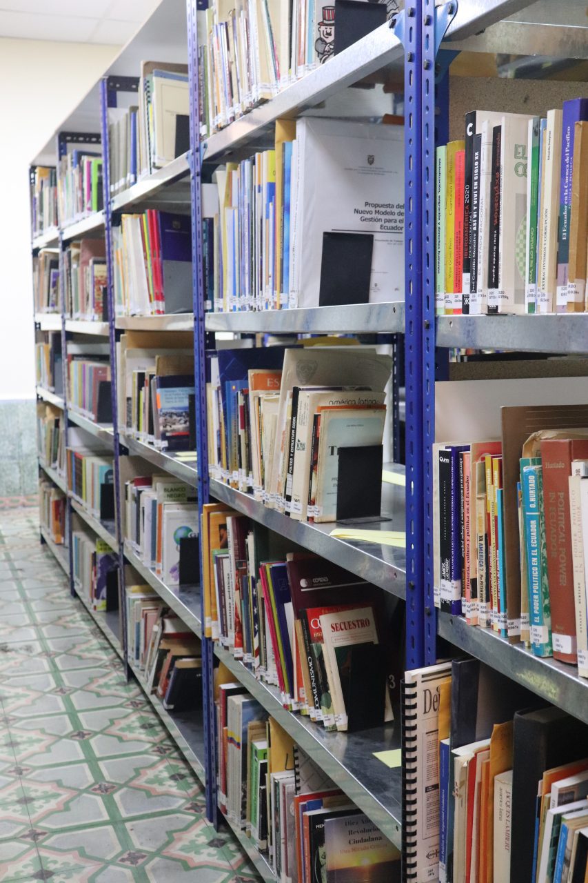 Recorte presupuestario pone en peligro a la Biblioteca Ecuatoriana Aurelio Espinosa Pólit