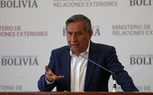 Bolivia condiciona acercamiento a Chile